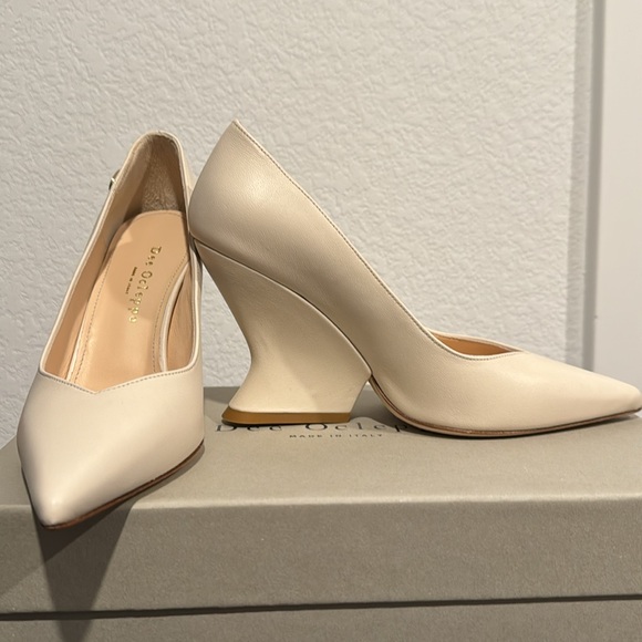 Ivory Leather Dee Ocleppo Wedge Pumps Size 6 - Picture 11 of 12